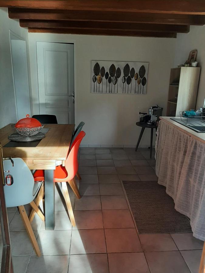 Gîte à la campagne avec piscine Biziat Exterior foto
